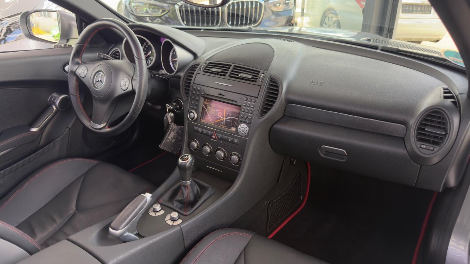 Mercedes-Benz SLK 300 2LOOK Edition V6 231 ch BVM / Harman Kardon / Cuir Nappa / Airscarf / Historique Mercedes