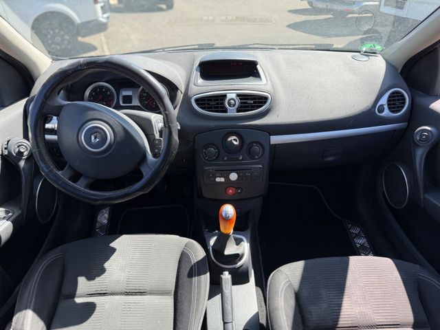 Fahrzeugabbildung Renault Clio III Dynamique Klima