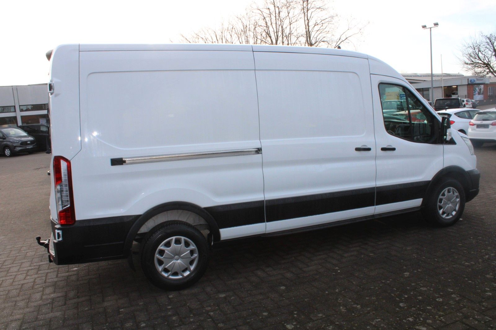 Fahrzeugabbildung Ford Transit L3 H2 TREND AHK PDC ALLWETTER 1.Hand