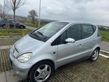 Mercedes-Benz A190 AVANTGARDE *LEDER*SHZ*PDC*KLIMA*TÜV NEU* - Mercedes-Benz A 190: Van