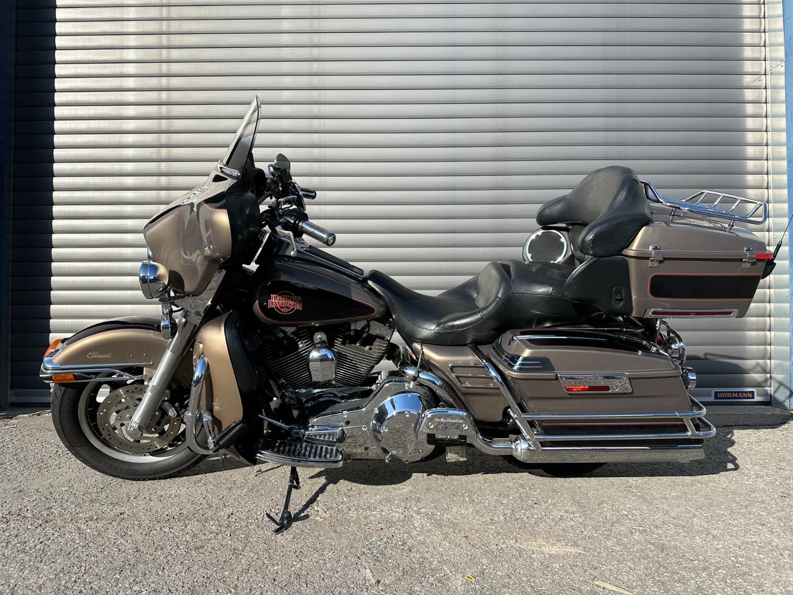 Harley-Davidson FLHTCI Electra Glide