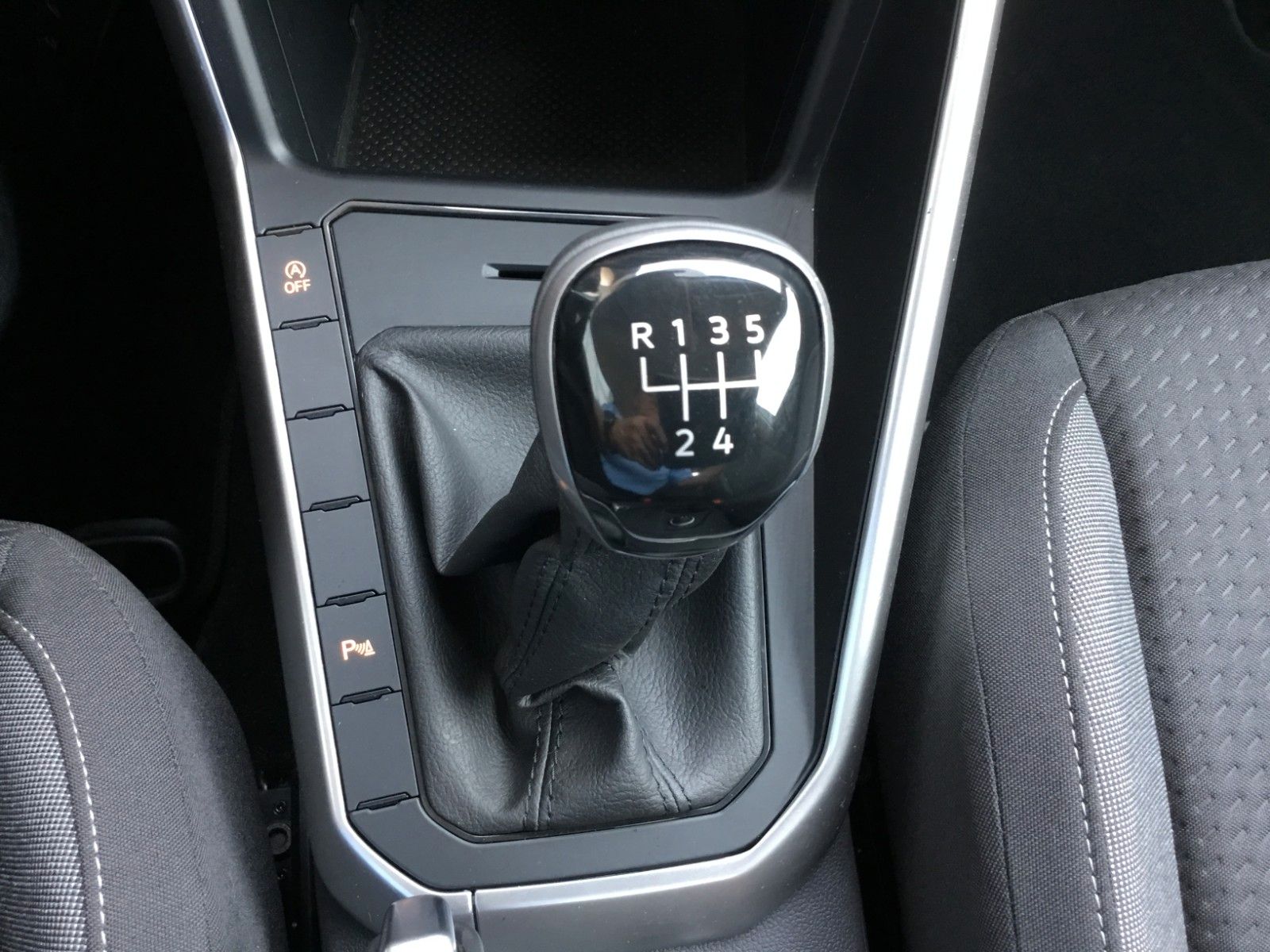Fahrzeugabbildung Volkswagen Polo 1.0 TSI Life+Sitzheizung+AppConnect+Kamera