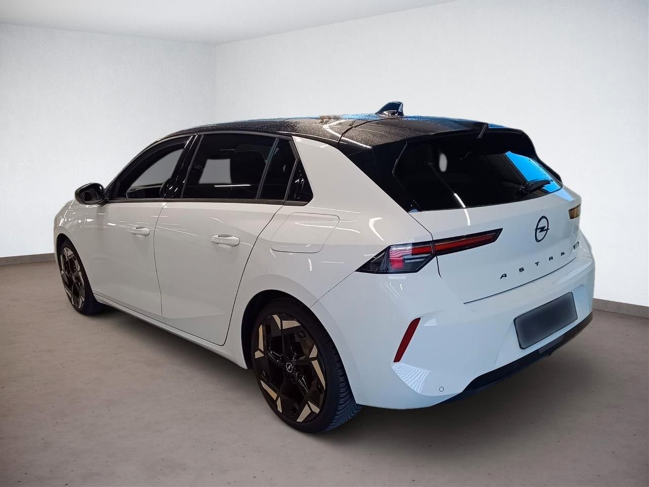 Fahrzeugabbildung Opel Astra L Lim. 1.6T PHEV GSe NAVI/LED/360°/SPORT