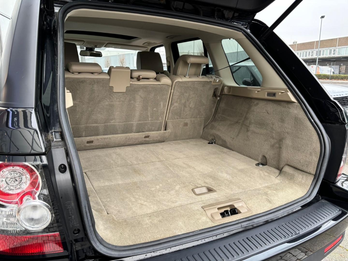 Land Rover Range Rover Sport L320 5.0 V8 HSE Luxury
