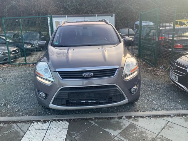 Ford Kuga 2,0 TDCi  103kW Titanium xenon Panorama Nav