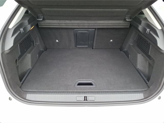 Citroën C4 Shine PT130 °LED°HUD°SHZ°Navi°RFK°PDC°BF°