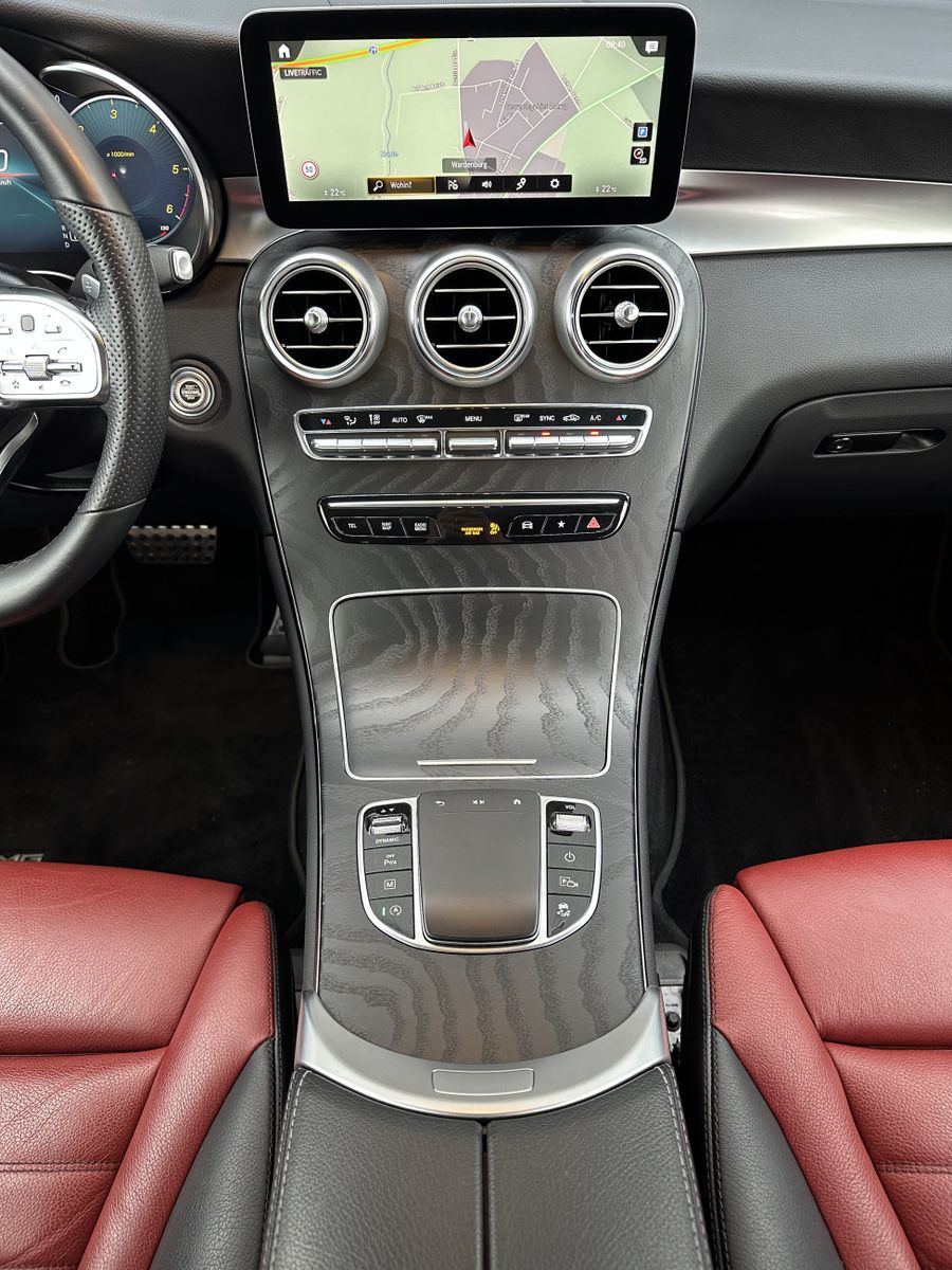 Fahrzeugabbildung Mercedes-Benz GLC 200d 4Matic AMG-Line NAV+LED+AHK+19ZO+KAMERA
