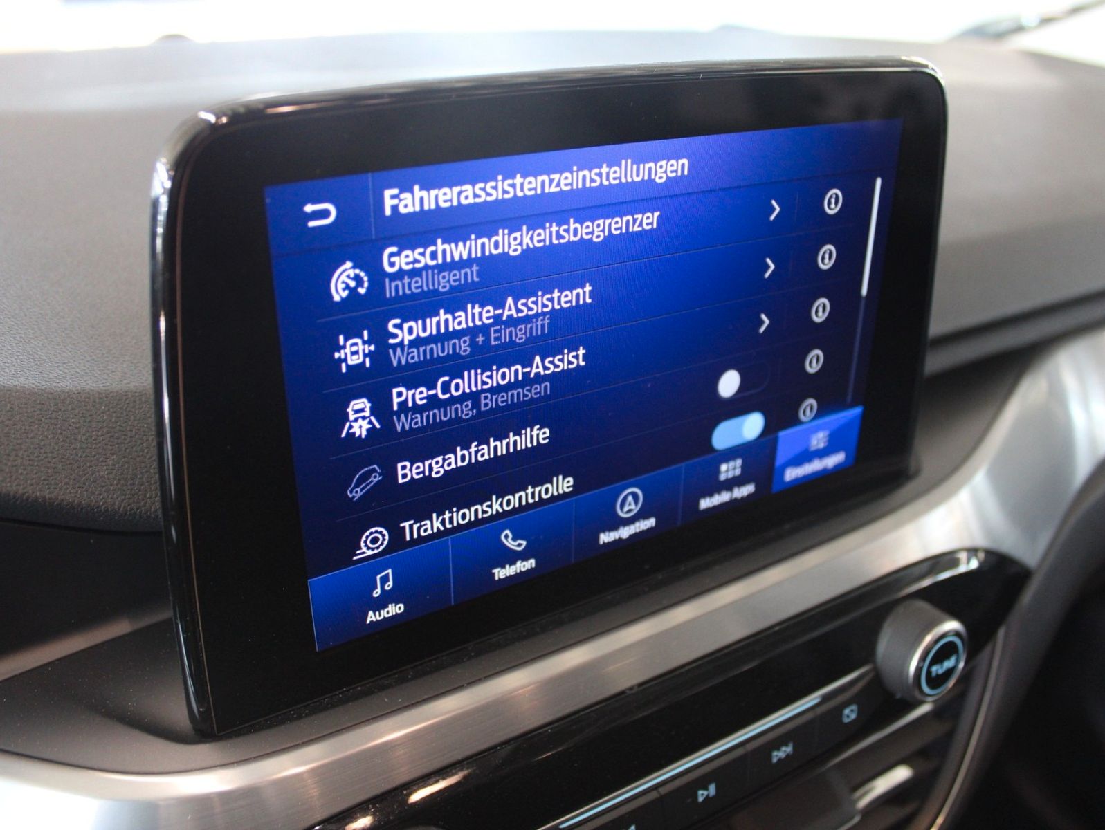 Fahrzeugabbildung Ford Kuga PHEV Titanium Aut. el.Heckklappe WinterPak.