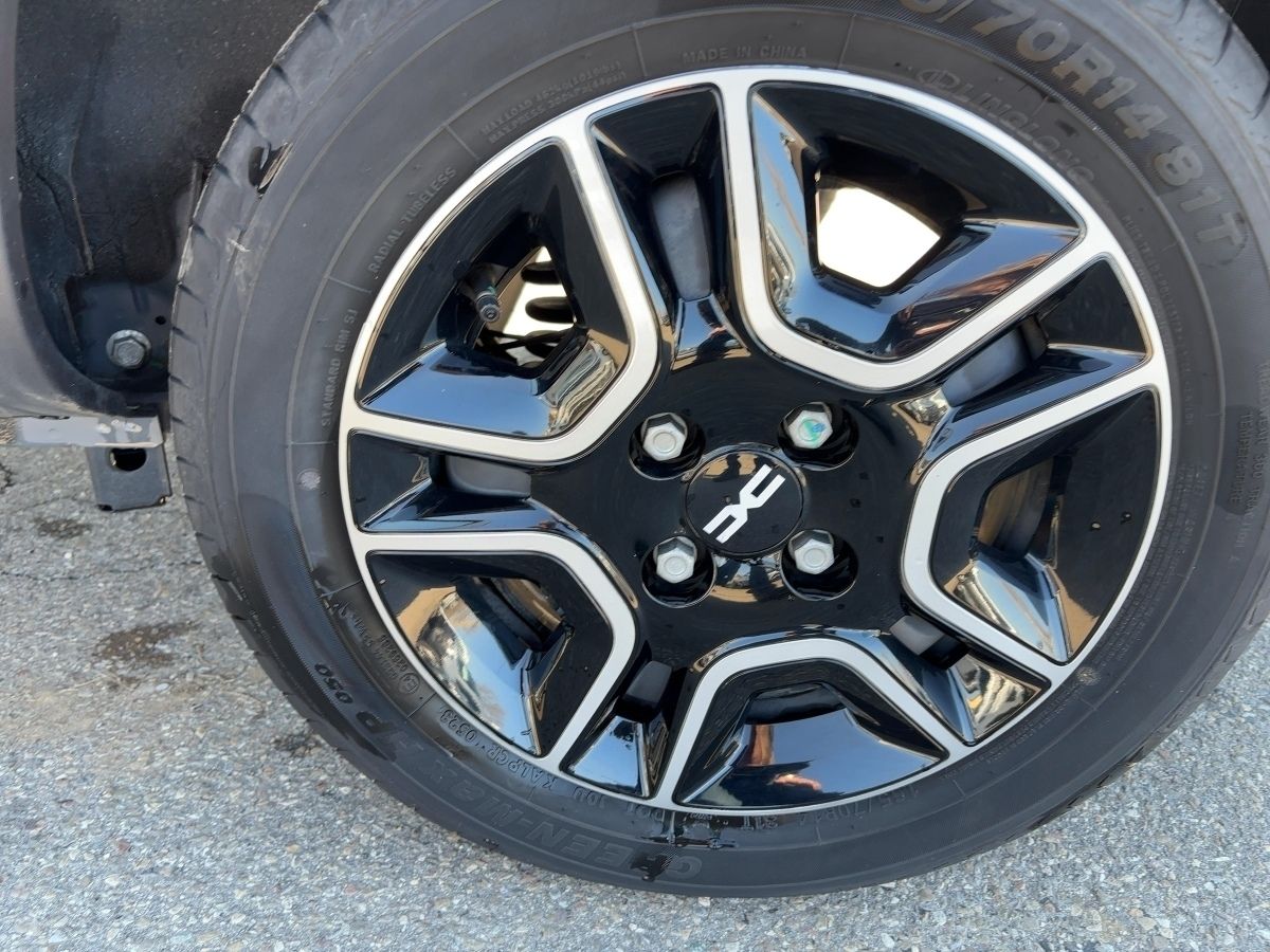 Fahrzeugabbildung Dacia Spring Essential 45 CCS