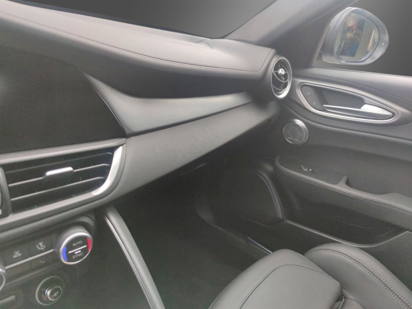 Fahrzeugabbildung Alfa Romeo Giulia 2.0Turbo Q4 Veloce +HARMAN/KARDON+PANORAM