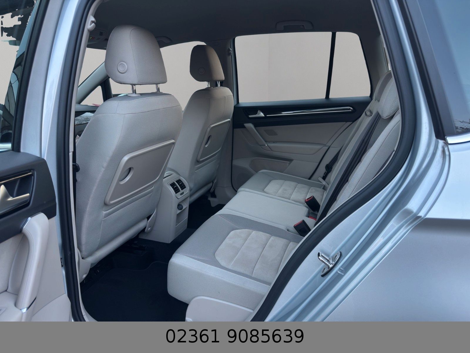 Fahrzeugabbildung Volkswagen Golf Sportsvan VII Highline Automatik/Navi