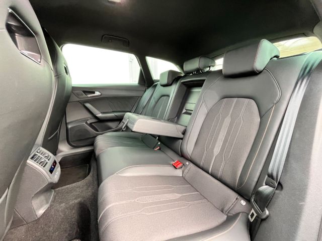 Leon Sportstourer VZ 2.0TSI DSG*AHK+BEATS+ACC*