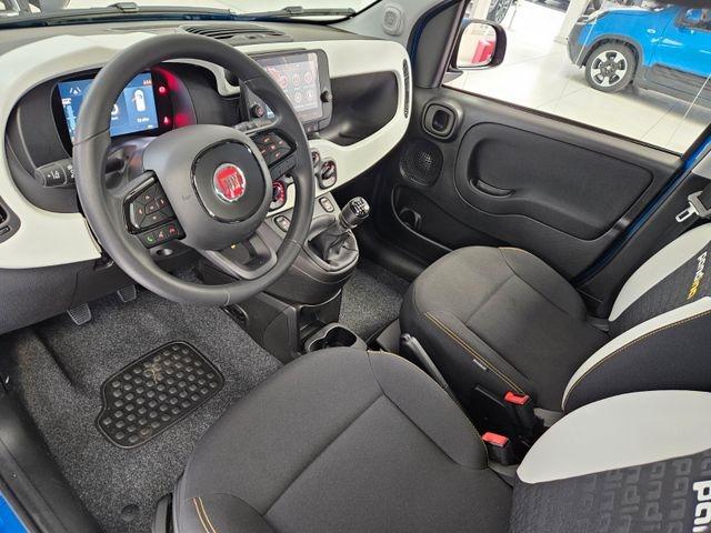 Fiat Panda 1.0 Pandina Cross-digitales Cockpit Apple 