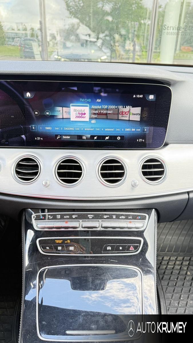 Mercedes-Benz E 220 d 4M T AVANTGARDE+LED+Spur+TotwinkelNavi
