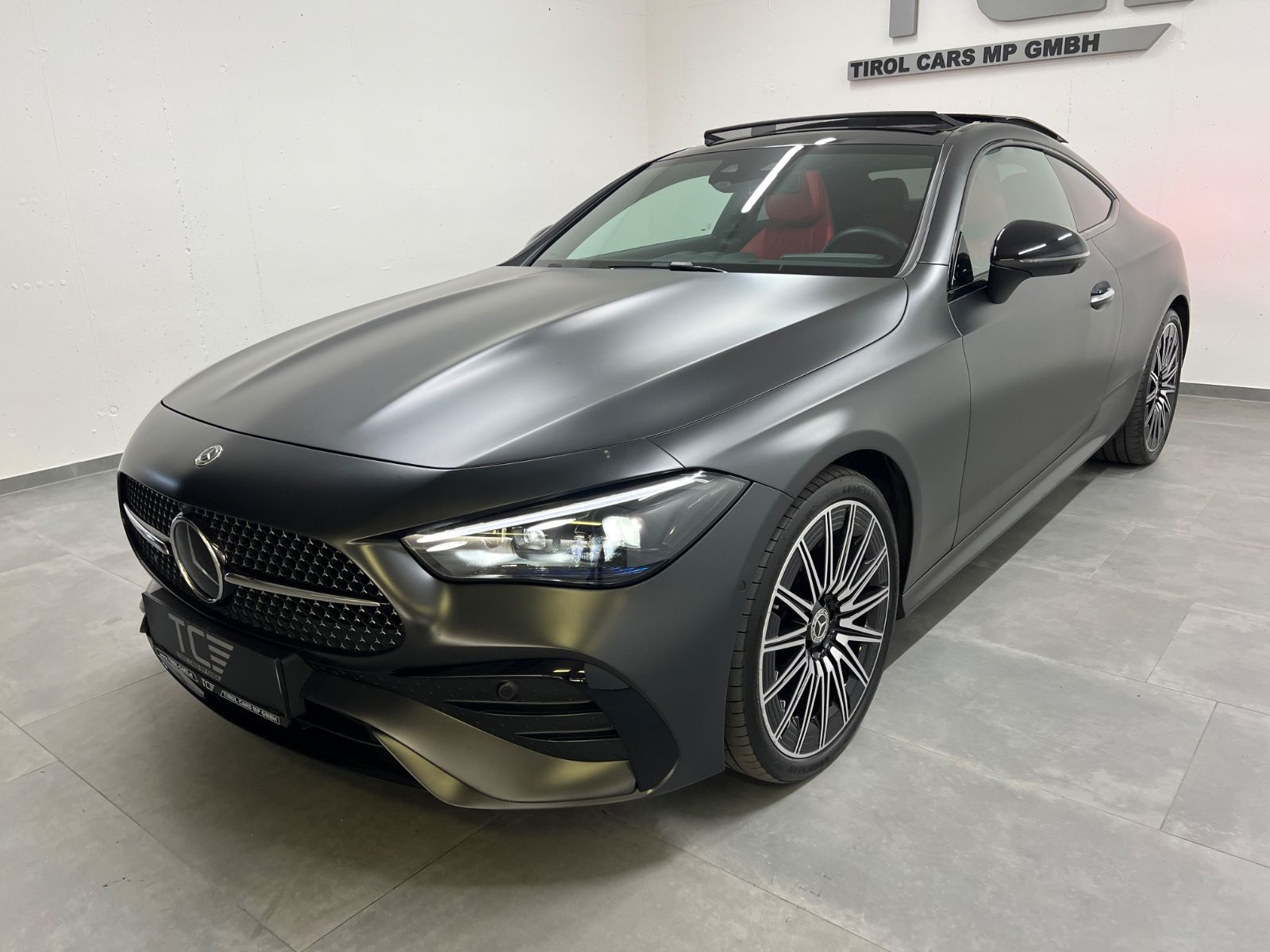 Mercedes-Benz CLE 450 4M AMG, Pano, Burmester, VOLL! imagem 3