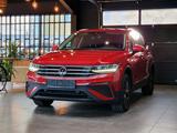 Volkswagen Tiguan Allspace Life 2,0TDI*MASSAGE*ALCANTARA* - rote Volkswagen Tiguan Allspace