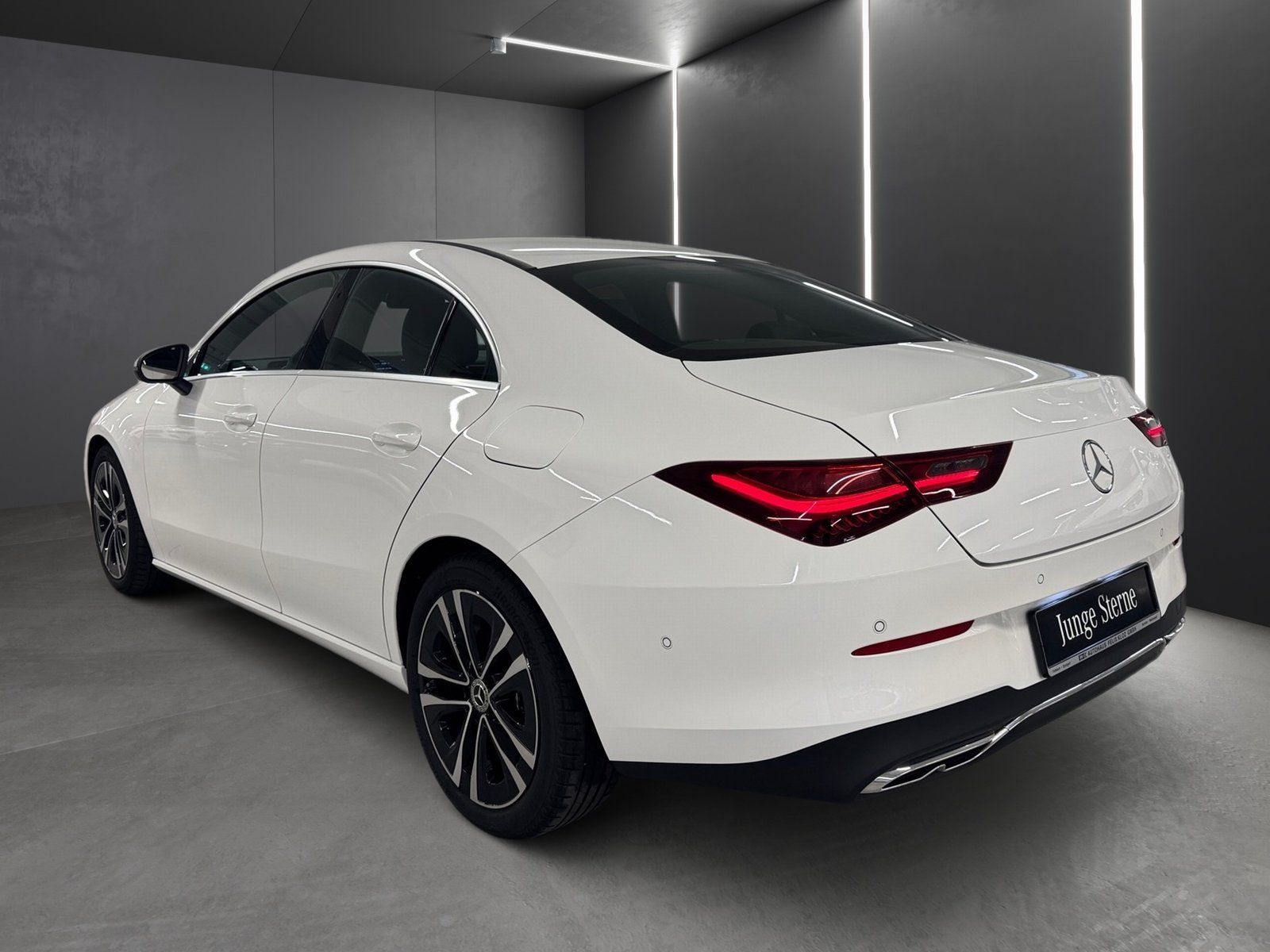 Fahrzeugabbildung Mercedes-Benz CLA 180 Progressive *Kamera*LED*MBUX-Premiu*PDC*