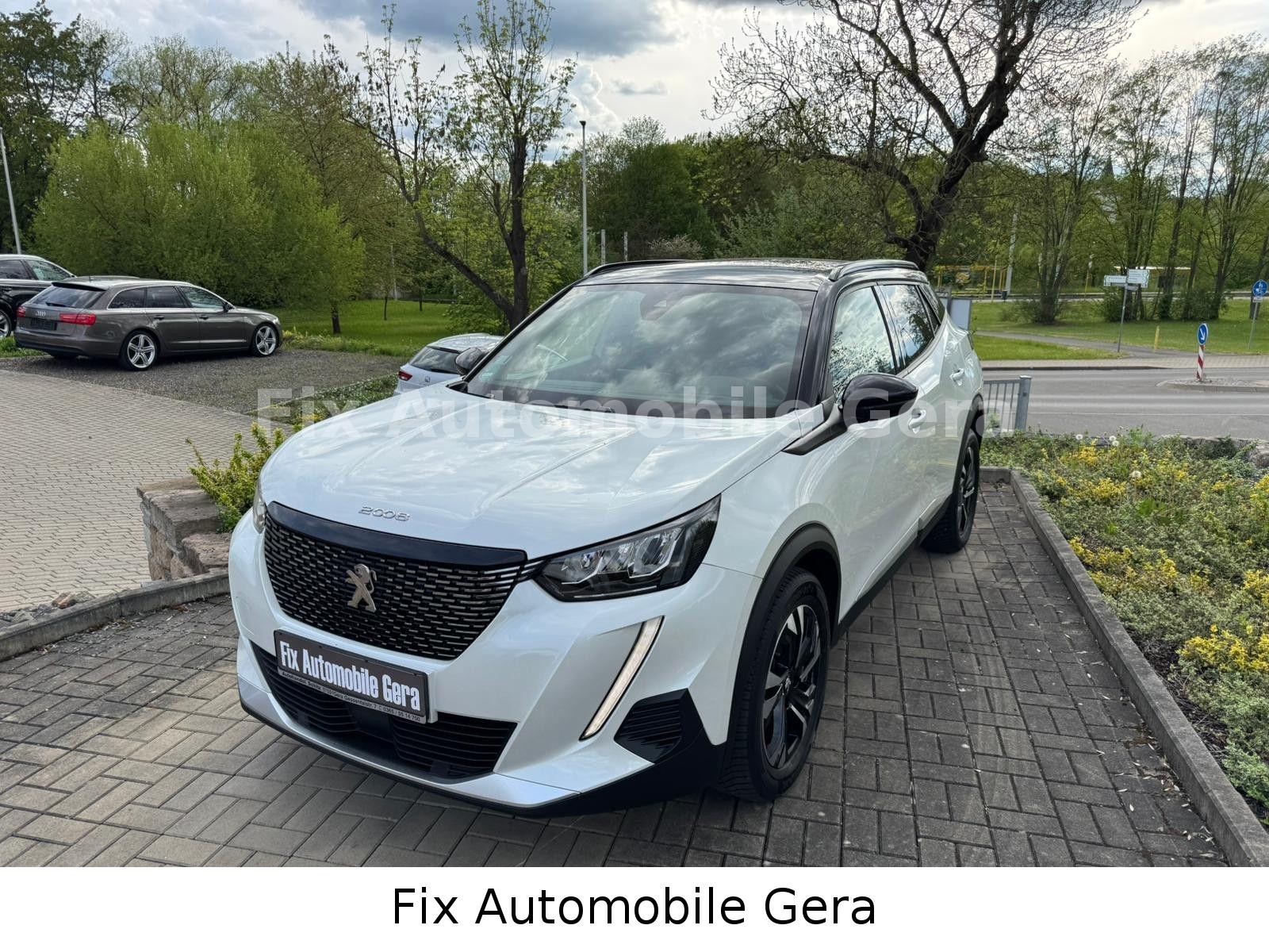 Peugeot 2008 Allure*T.-Leder*Klima*1.Hand*Bi-Color*17Z´