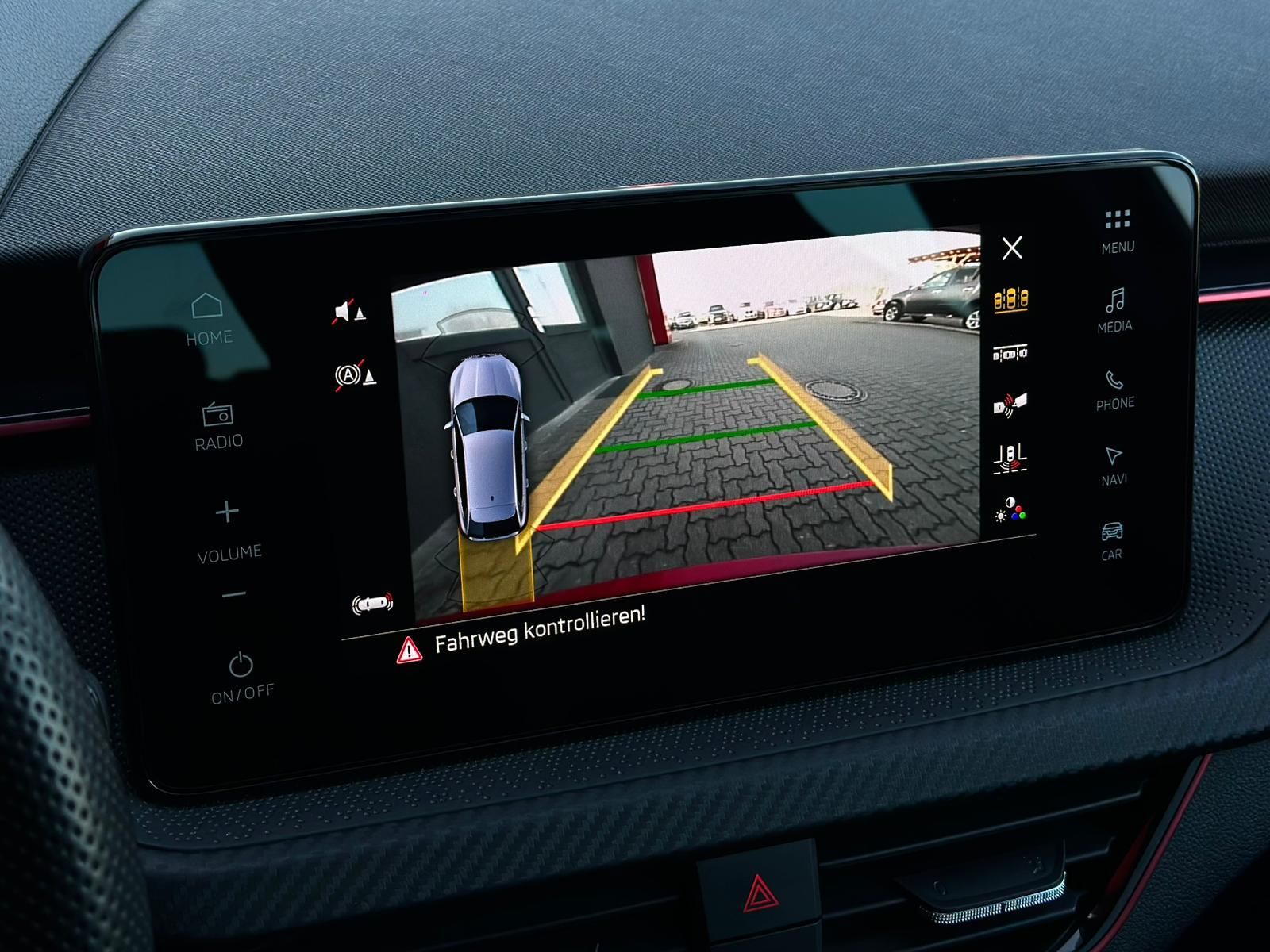 SKODA Scala 1.0TSI MONTE CARLO* MATRIX#4xSHZ#LH#AHK - Image 21