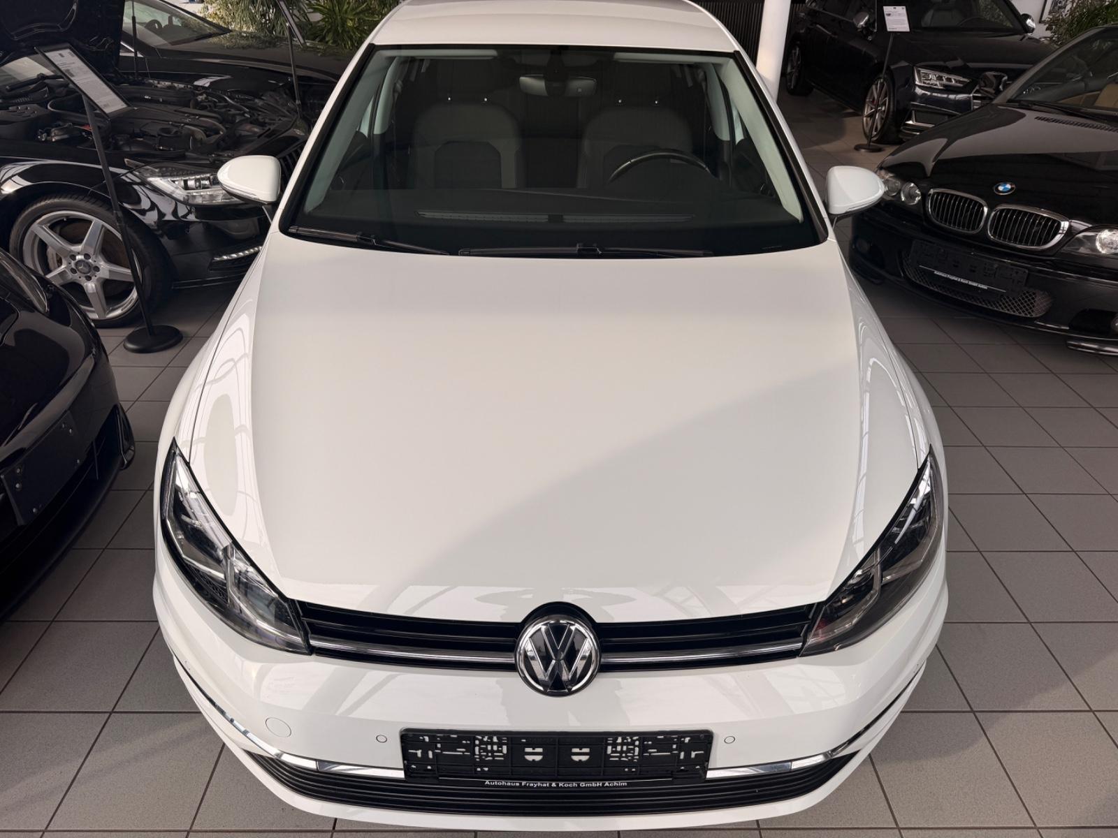 Volkswagen Golf VII Lim. Comfortline Massage*RFK*sitzhzg*LE