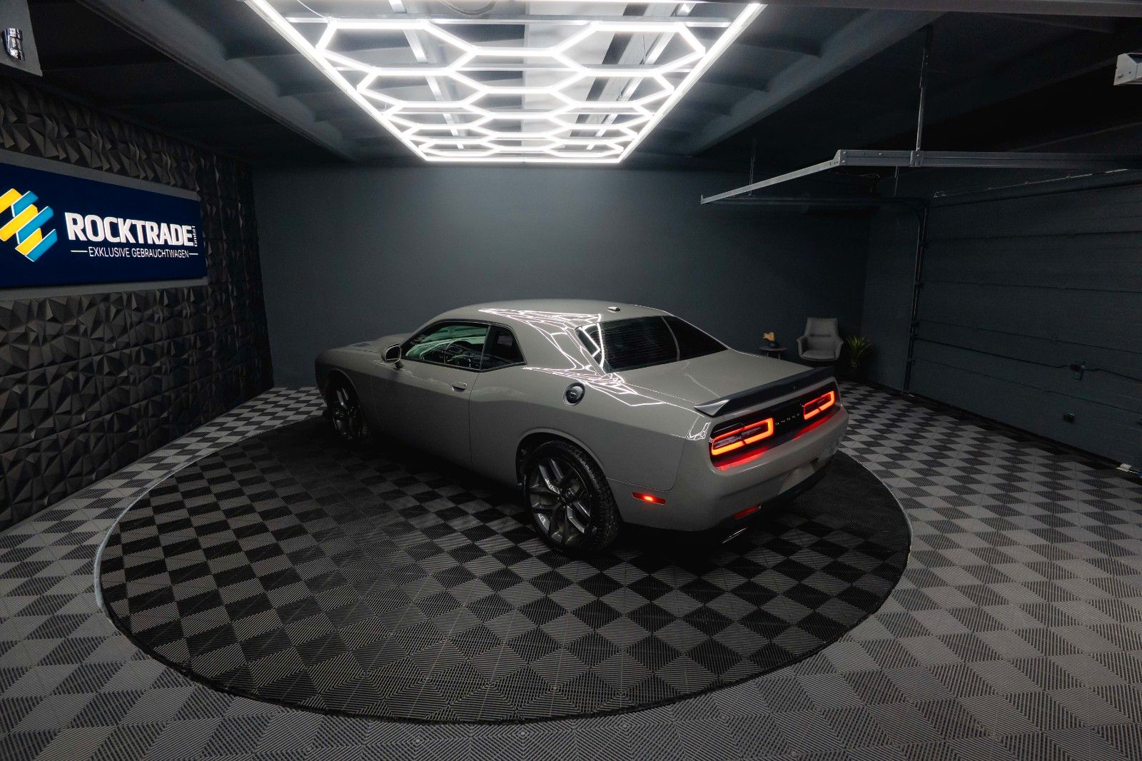 Fahrzeugabbildung Dodge Challenger 3.6 V6 GT SRT Styling *LED*1.Hand*