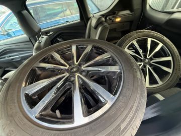Ford Kuga - 12