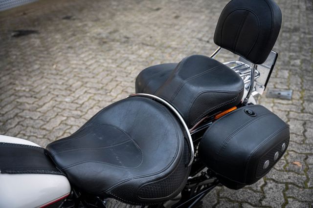 Fahrzeugabbildung Harley-Davidson FLSTN Softail Deluxe 96 CUI