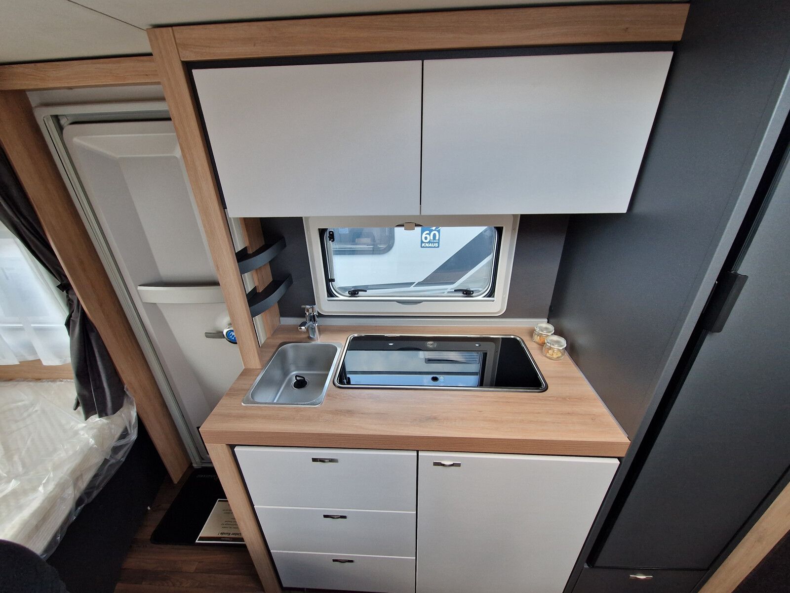 Fahrzeugabbildung Knaus Sport 500 KD 3-Etagenbett mit Garagenklappe