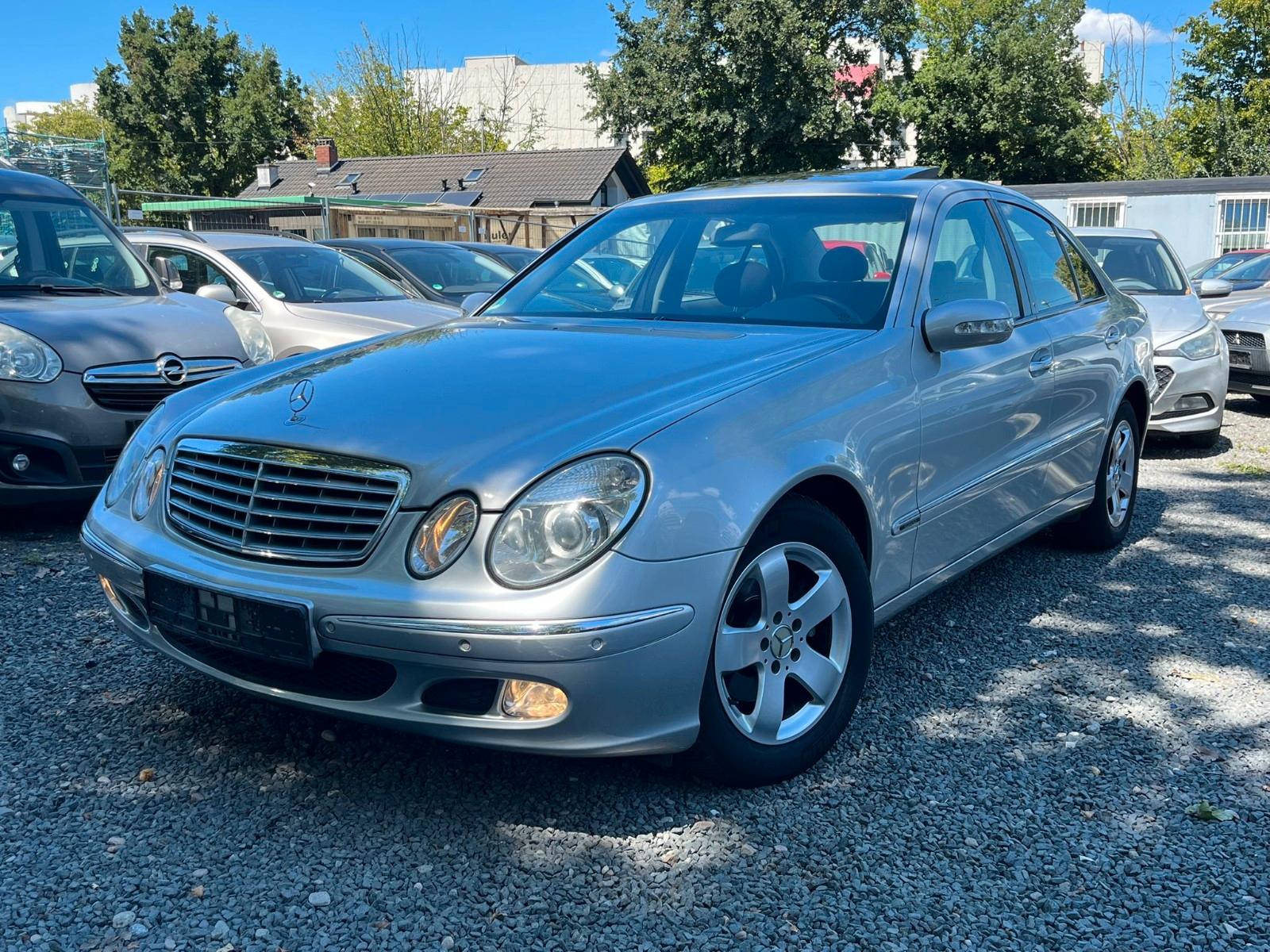 Mercedes-Benz E 240 ELEGANCE