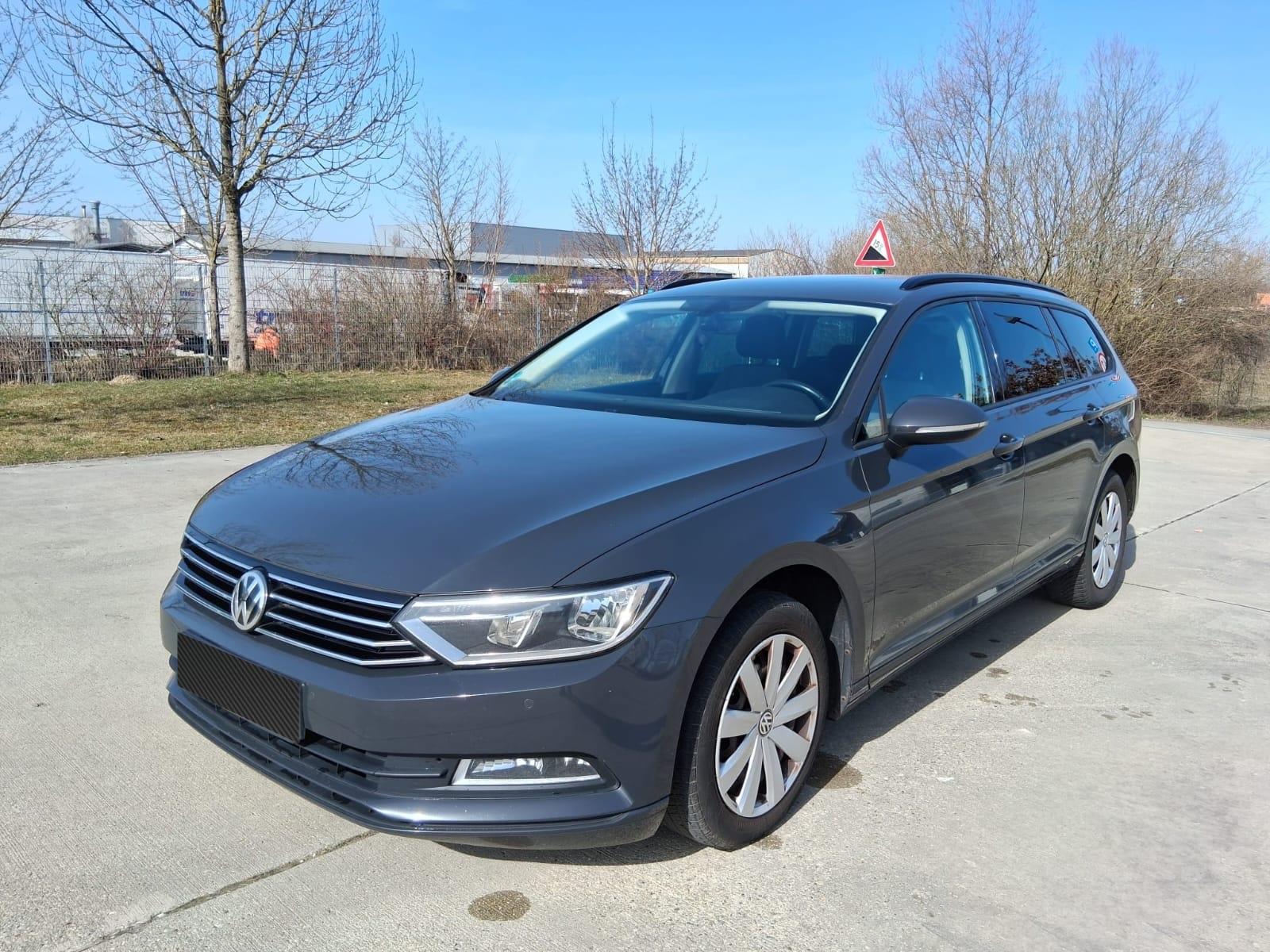 Volkswagen Passat Variant Trendline Business - Automatik