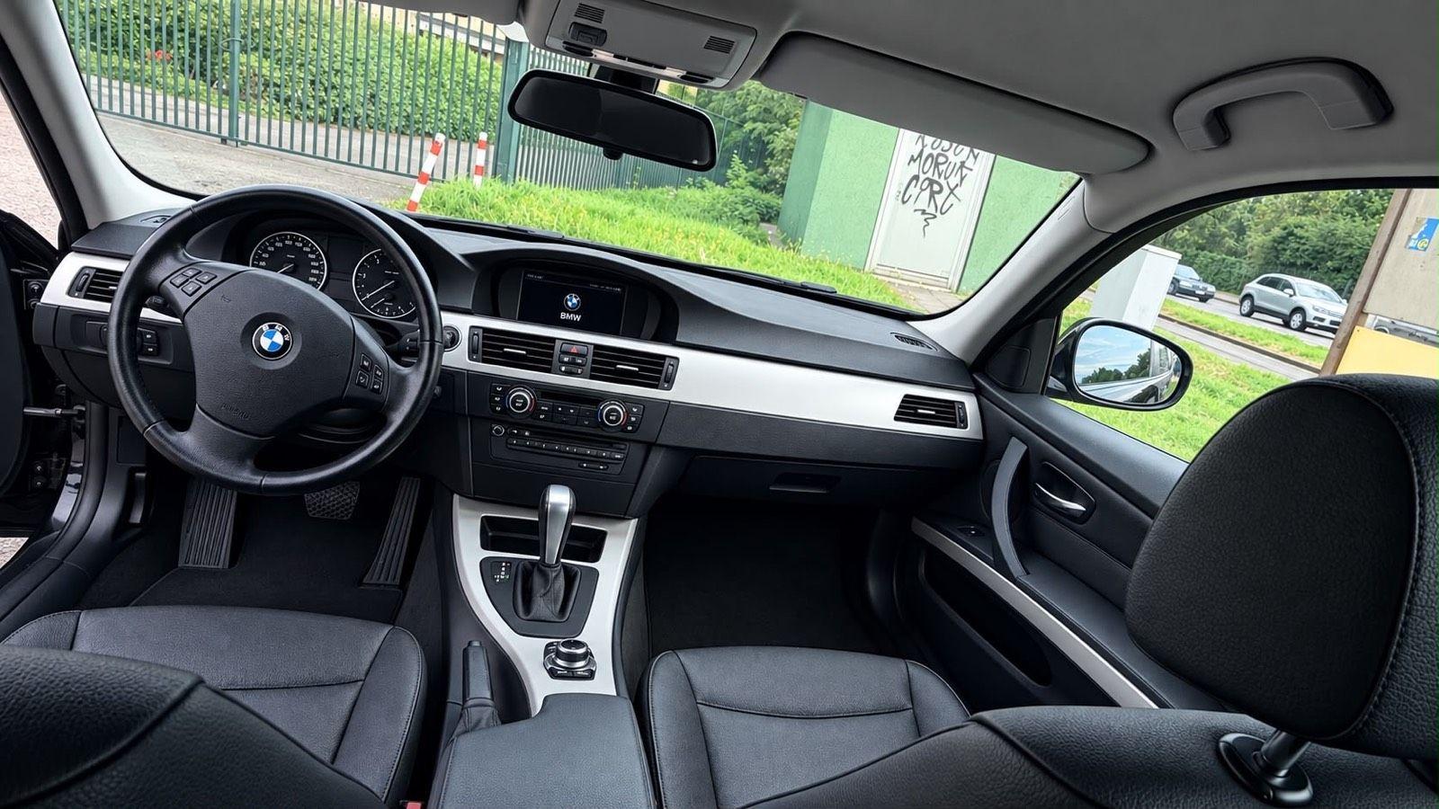 BMW 318 2012 — photo 5
