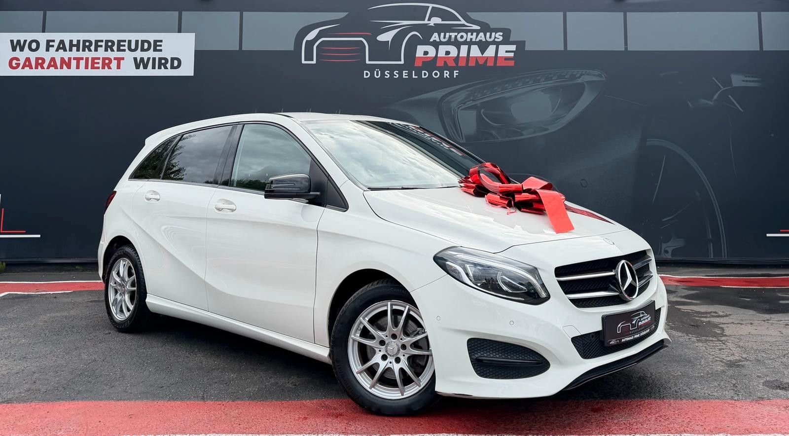 MERCEDES-BENZ B 200