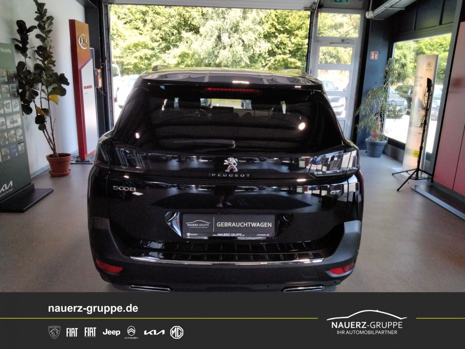 Fahrzeugabbildung Peugeot 5008 GT Pack 180PS Mass.Sitze Focal