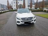 Mercedes-Benz GLE 500 4MATIC - - weiße Mercedes-Benz GLE-Klasse