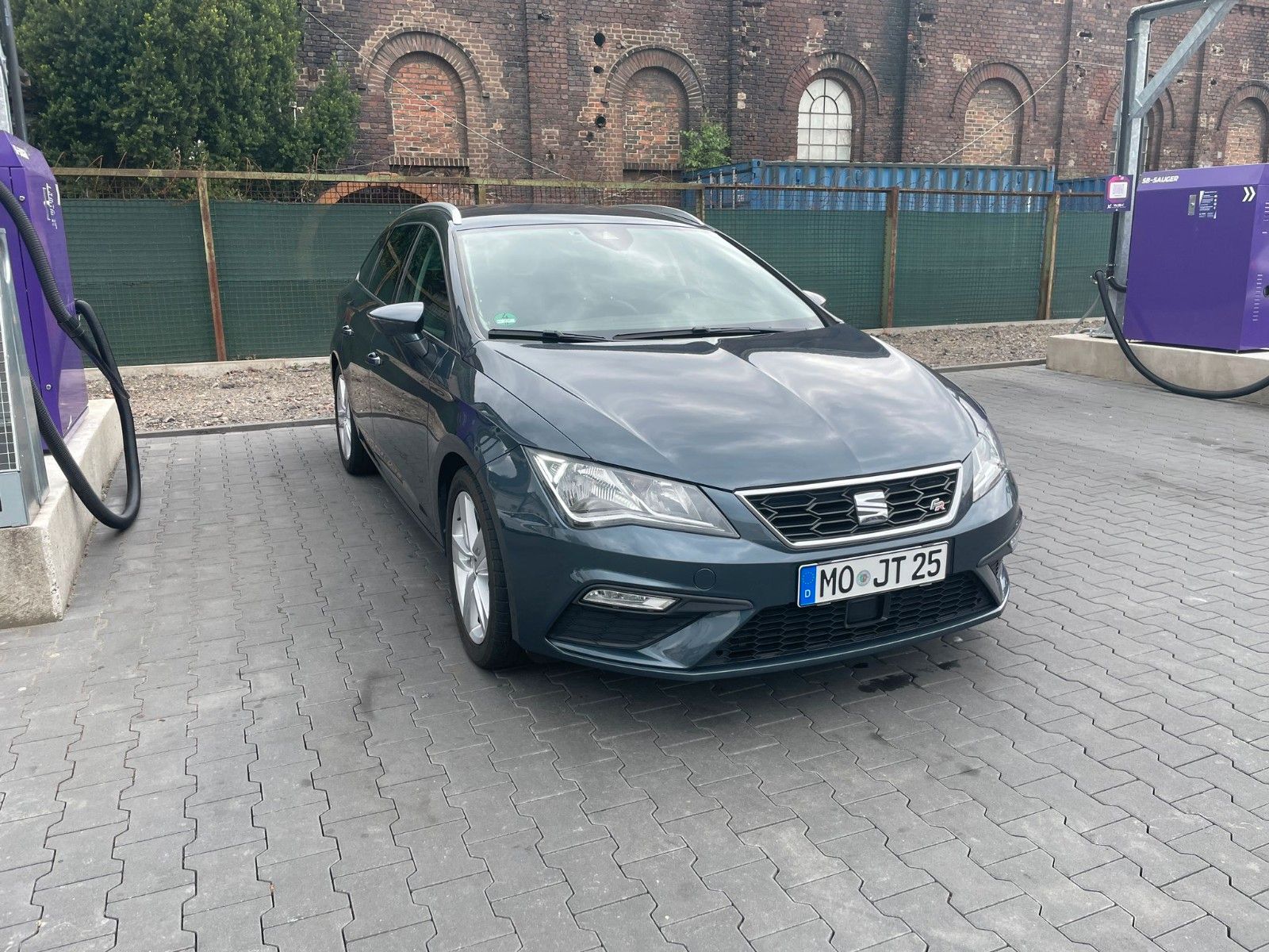 SEAT Leon Sportstourer FR 