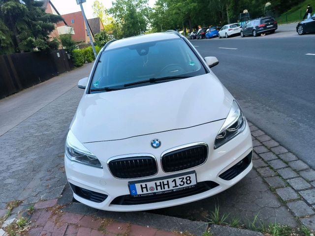 BMW Verkauft wird BMW 220 D 7 Sitzer