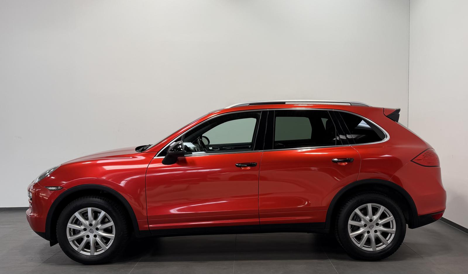 Porsche Cayenne Diesel 3.0 V6 245 ch • Tiptronic 8 • Pano • PASM • Cuir • GPS