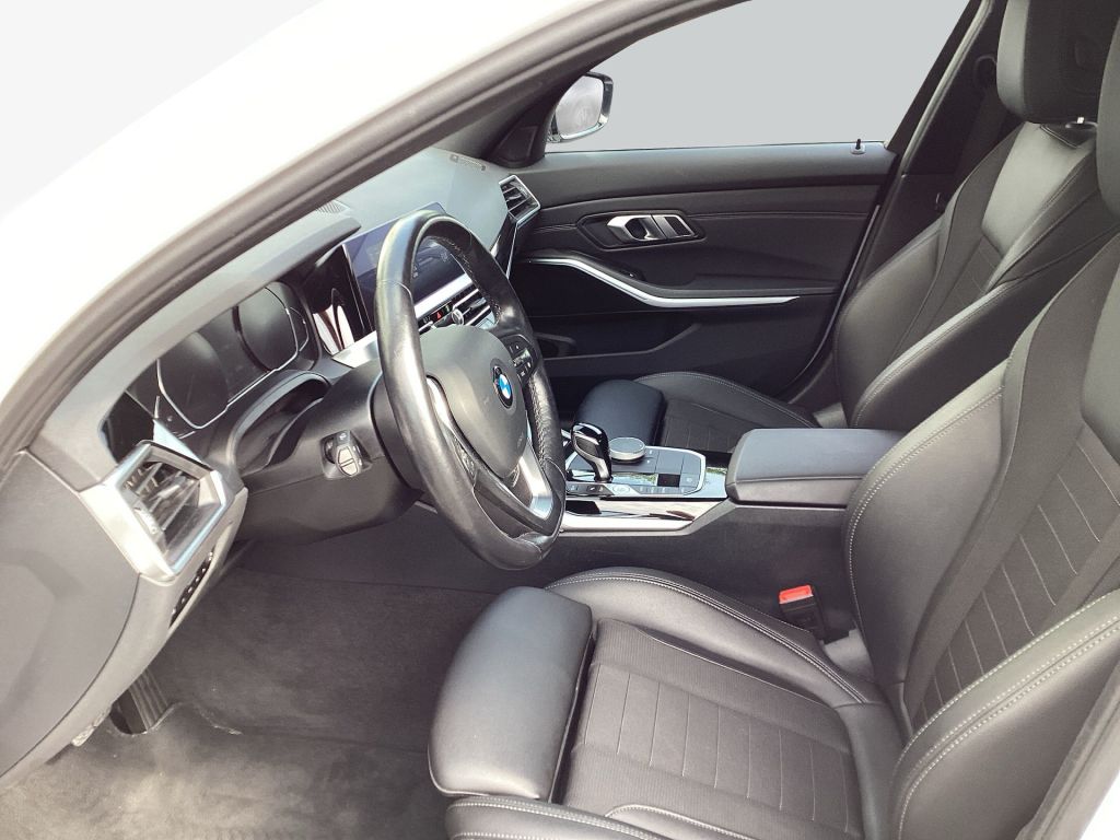 BMW 320i Aut. Sport Line Laserlicht* HiFi* SHZ* foto 11