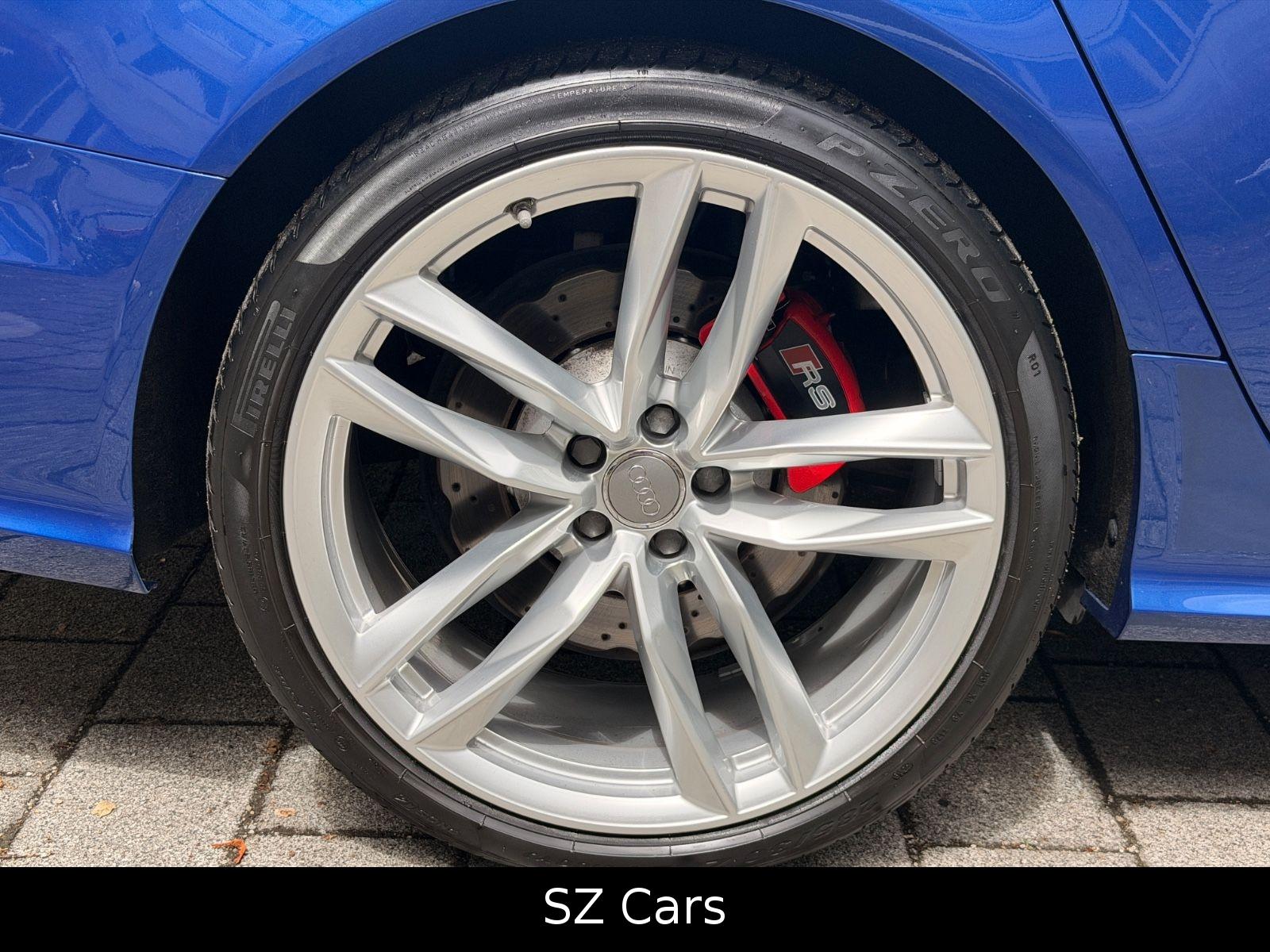 AUDI RS6 AVANT