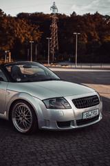 Audi TT Roadster 1.8T quattro 165 kW - - Audi aus 2000: Cabrio