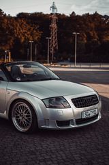 Audi TT Roadster 1.8T quattro 165 kW - - Audi: R 16