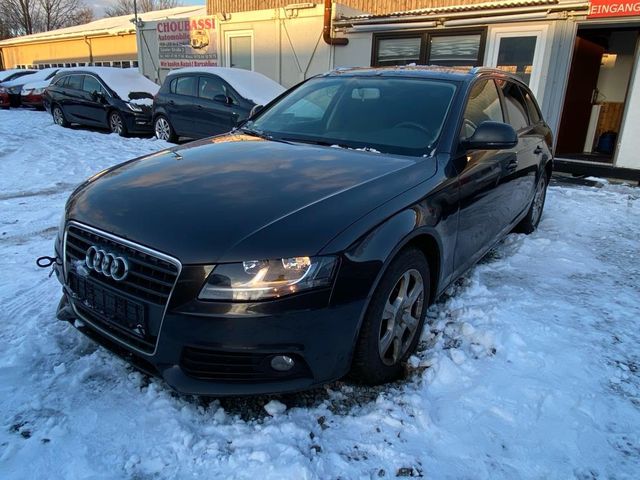 Audi A4 Avant Attraction Navi Automatik PDC SHZ