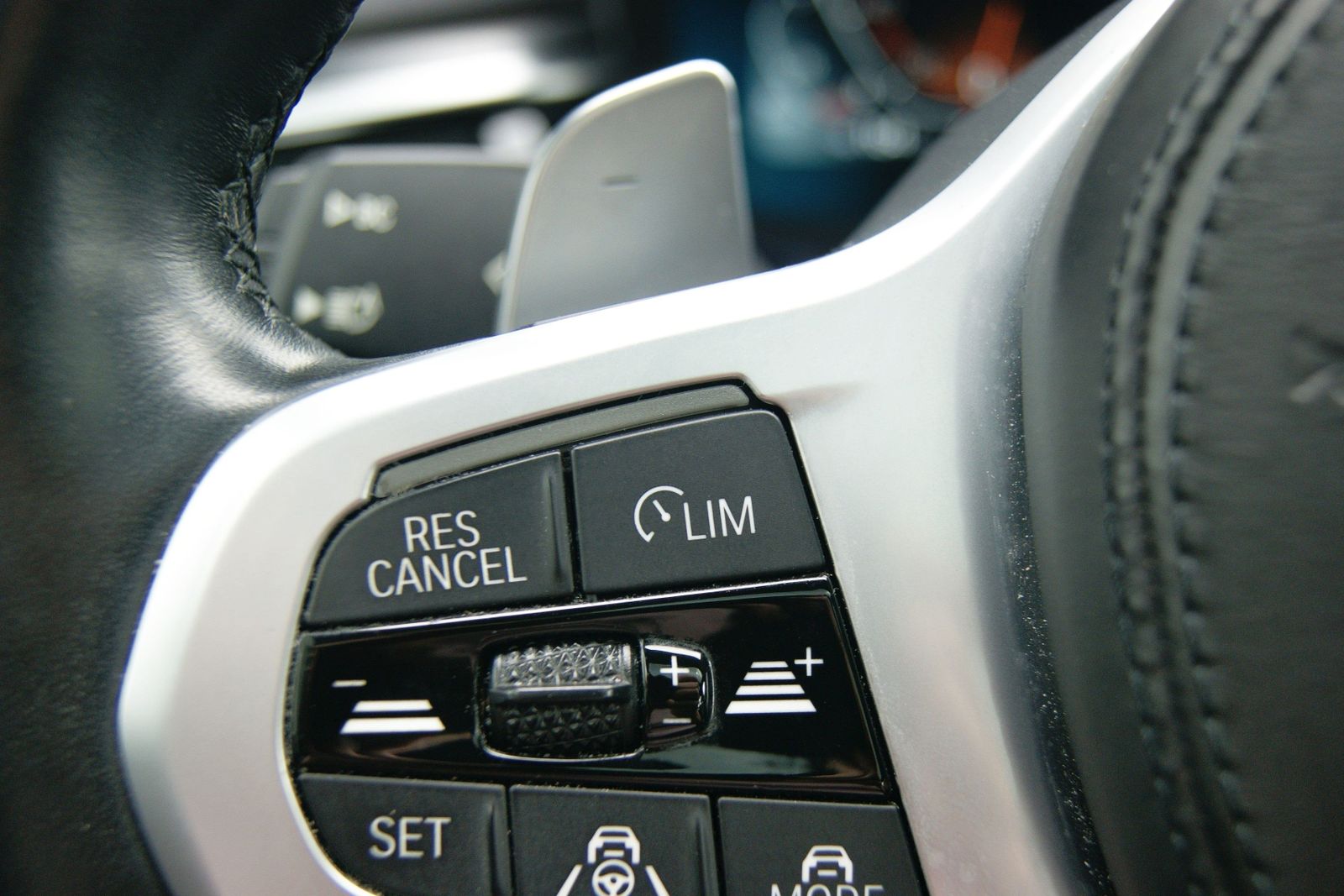 BMW 540d xDrive M-SPORT LASER PANO HUD ACC HIFI-HK S foto 18