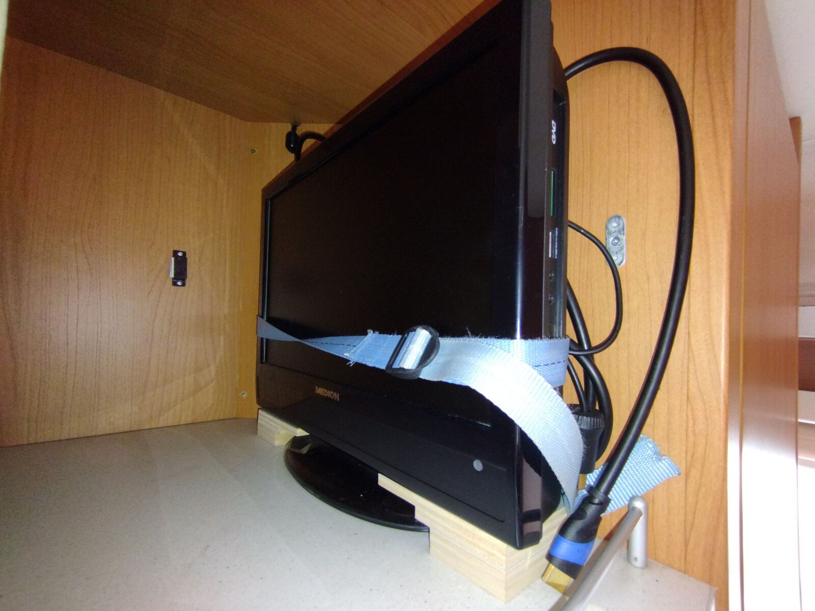 Fahrzeugabbildung Knaus Sun Traveller SunTR 550 D SAT, Markise, RK