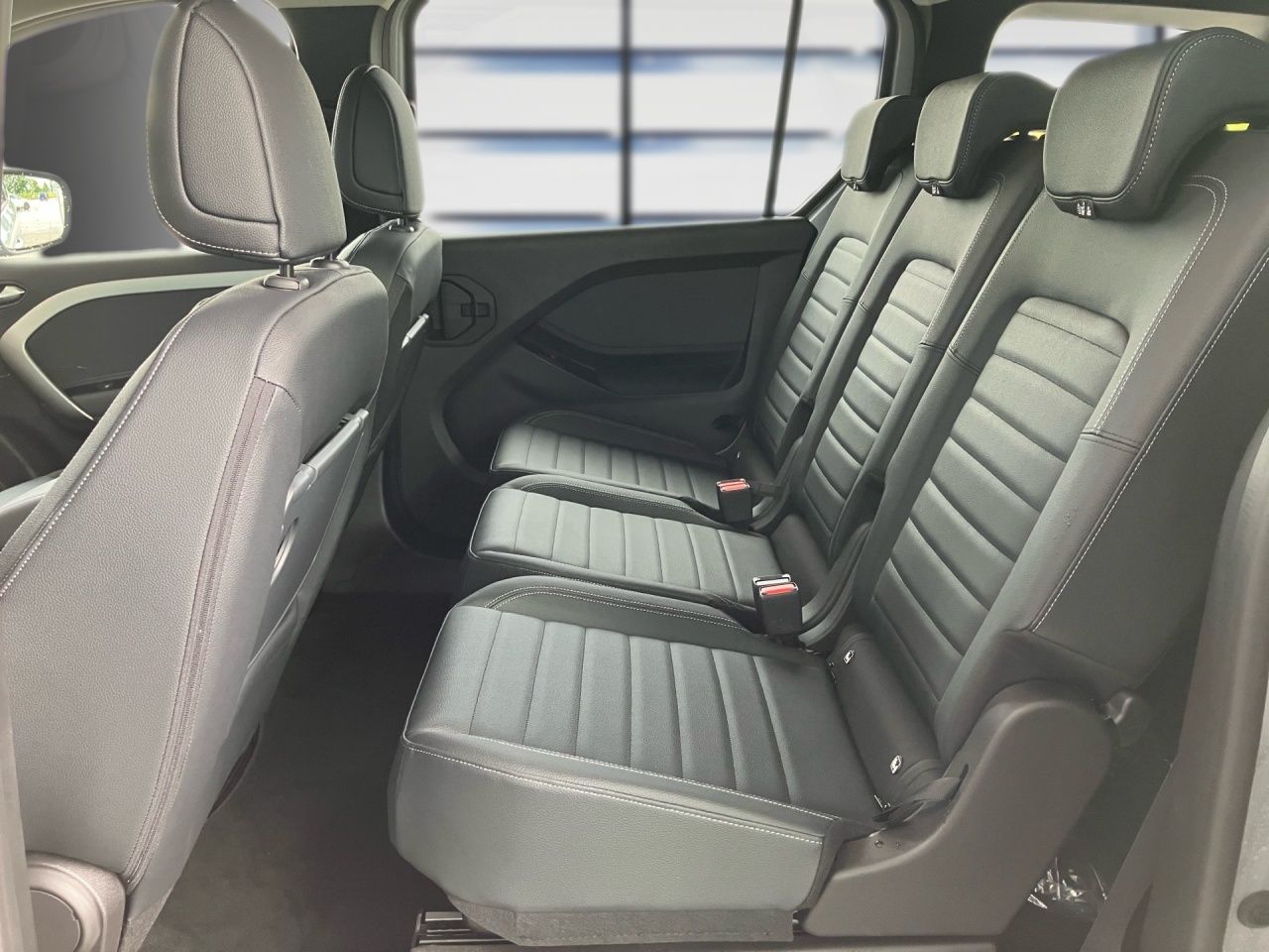 Fahrzeugabbildung Mercedes-Benz T 180 lang 2xKlima AUT DynLicht Fernlichtass. LM