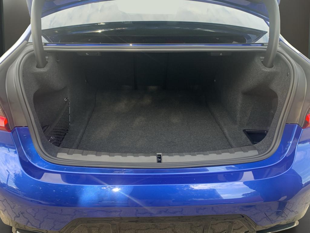 BMW M340i xDrive Lim. LED NAVI 360° H/K PDC SHZ 19"