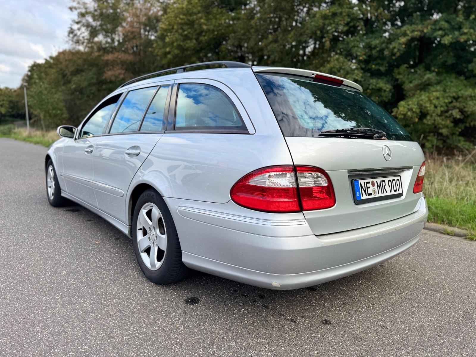 Mercedes-Benz E200 2005 — photo 7