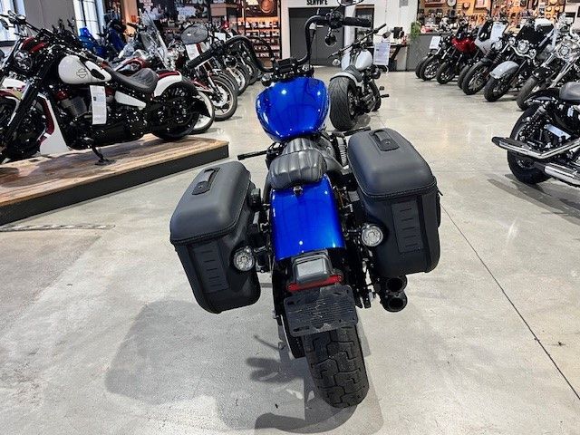 Fahrzeugabbildung Harley-Davidson FXBBS Street Bob 114cui Jekill Koffer