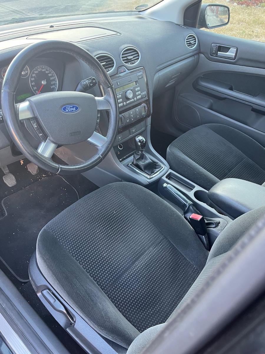 Ford Focus 2006 — photo 7