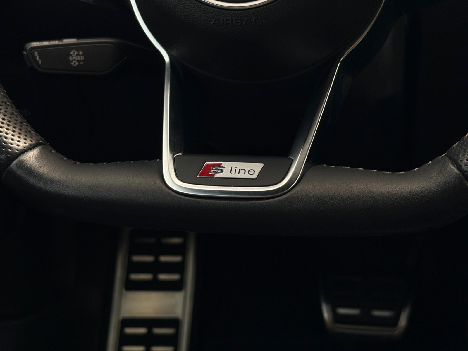 Fahrzeugabbildung Audi TT Coupe 1.8 TFSI S Line B&O CAM Tempomat Leder